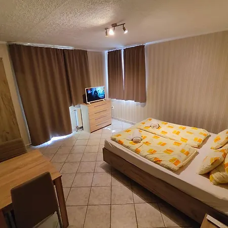 Sárga Ház Homestay szállás *