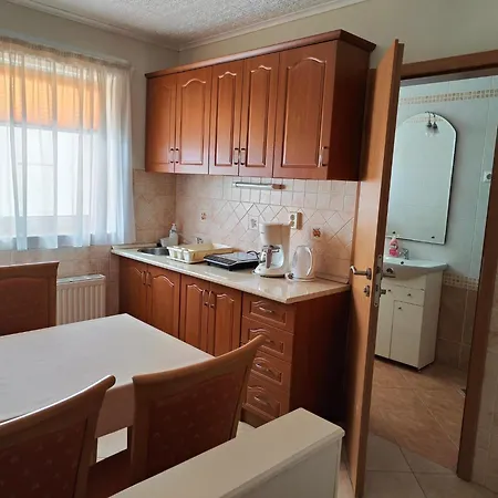 Sárga Ház Homestay szállás *